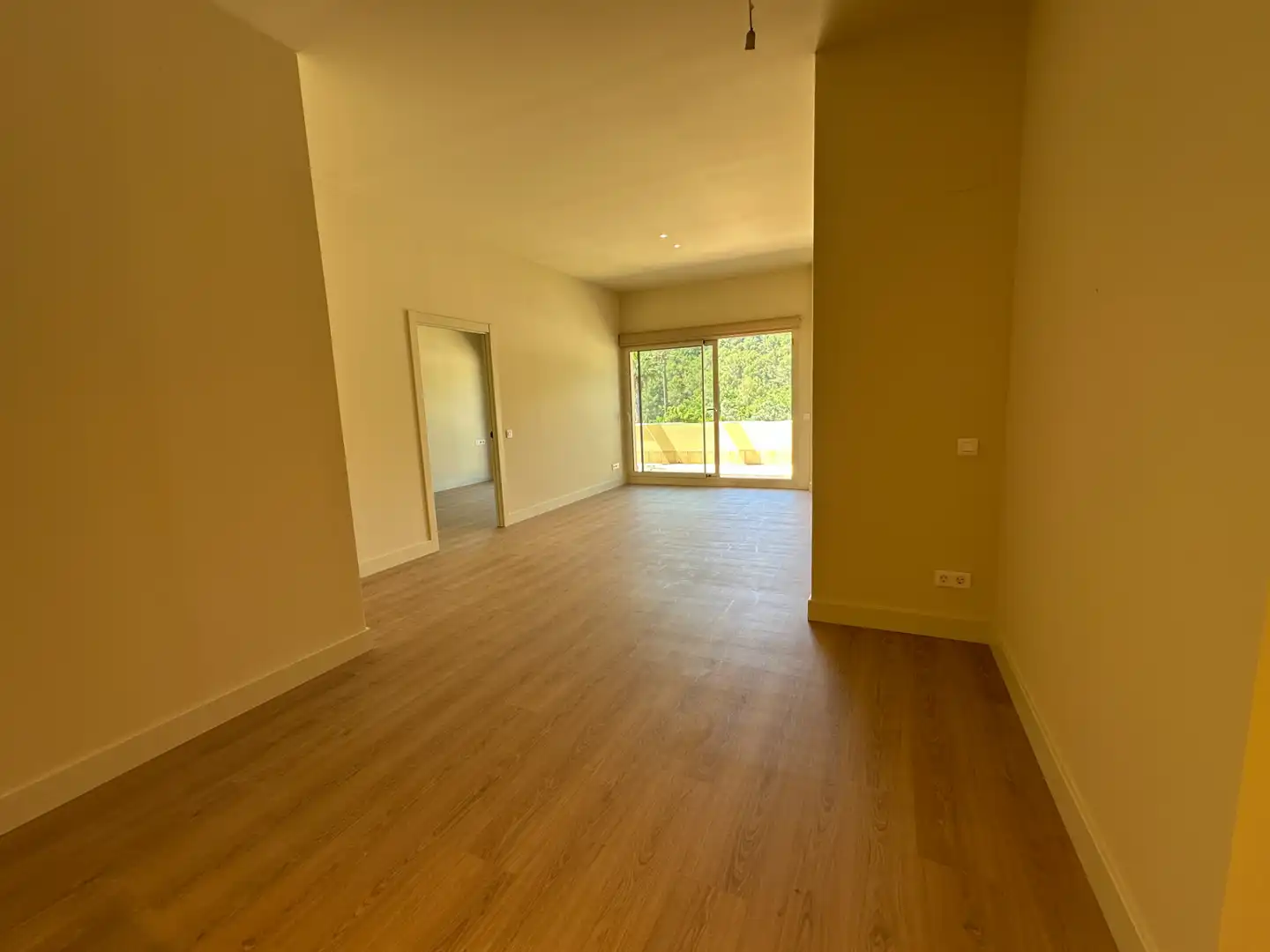 Neubau-Erdgeschosswohnung mit Garten zum Verkauf in Avinguda de Catalunya 55, imagen 3