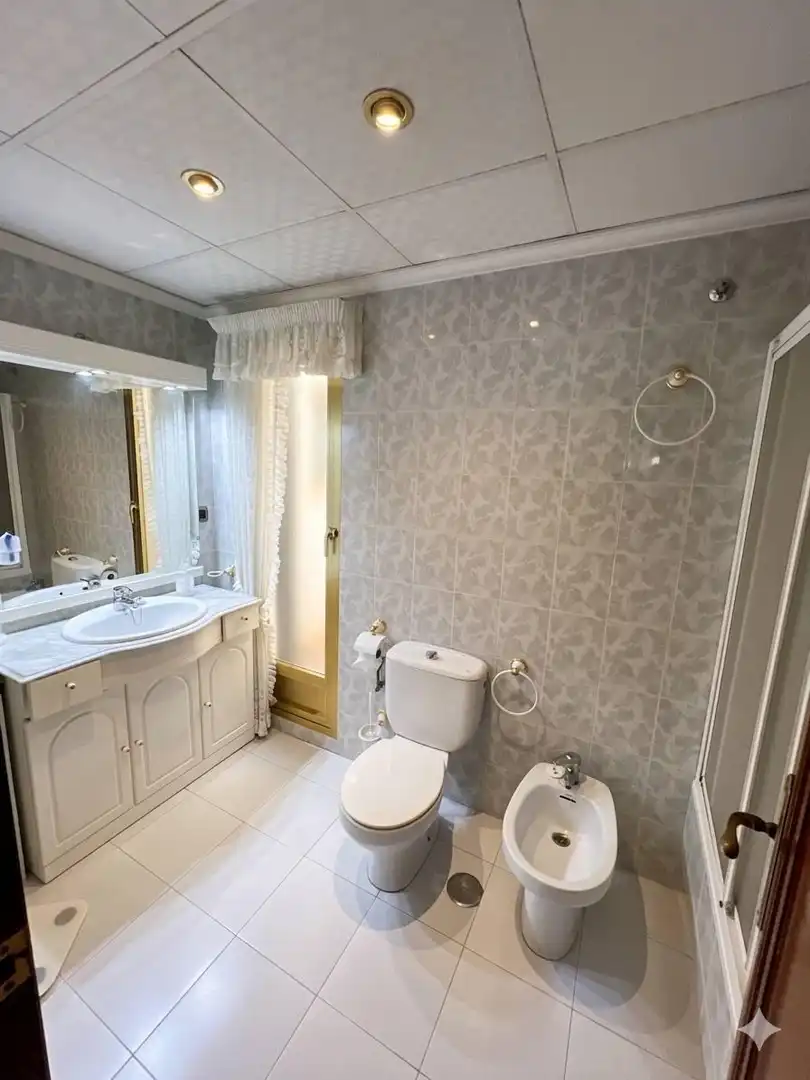 Bathroom of Flat for sale in San Vicente del Raspeig / Sant Vicent del Raspeig  with Air Conditioner, Terrace and Furnished