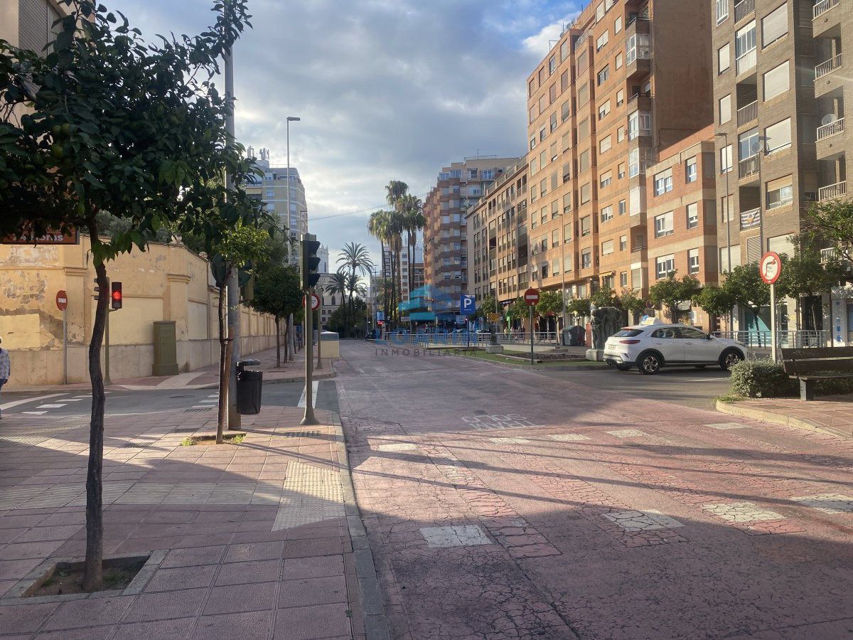 Oficina de alquiler en Zona Avenida del Mar, Este
