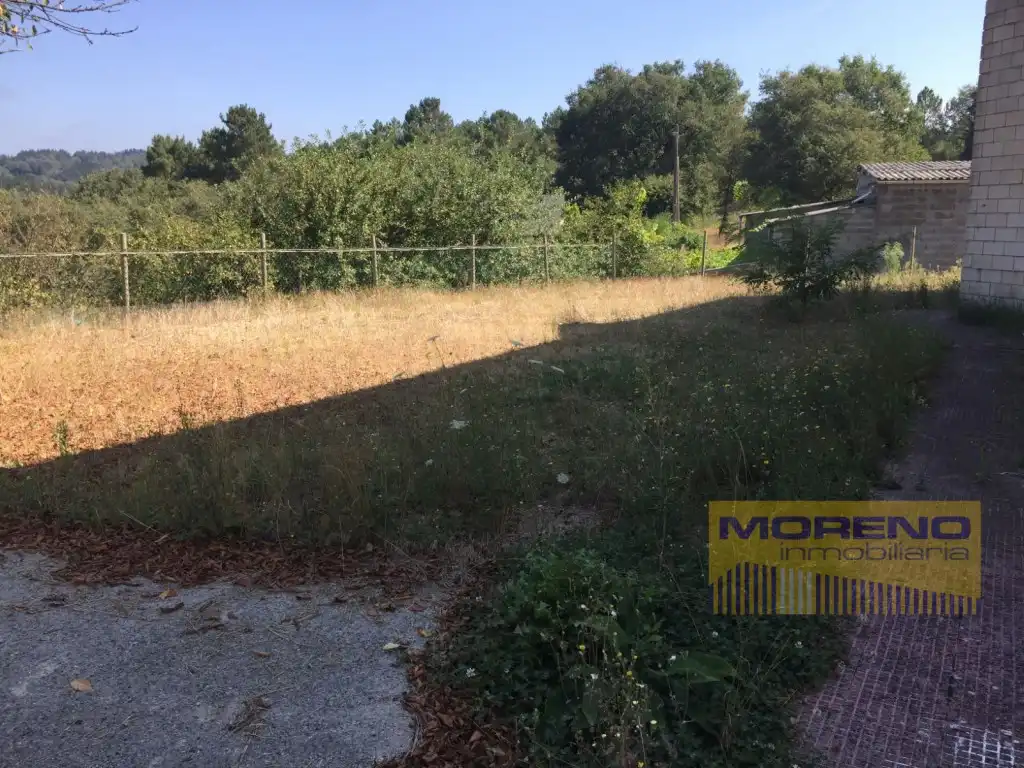 Commercial properties for sale in Láncara