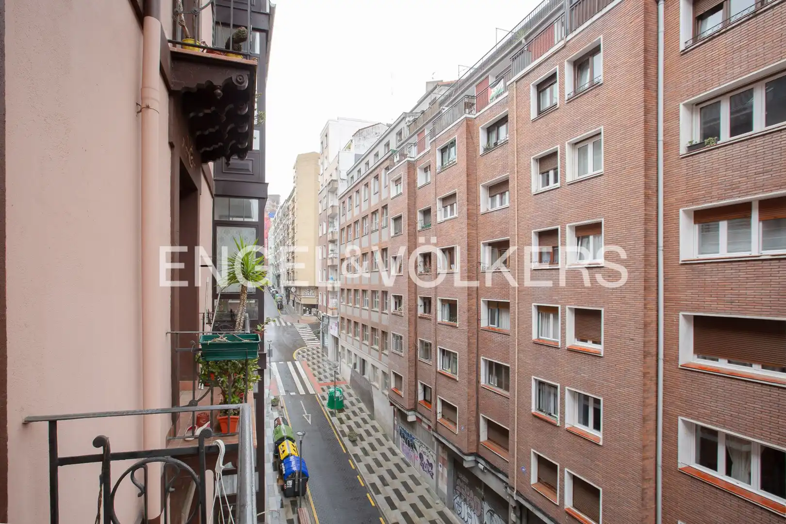 Vista exterior de Piso en venta en Bilbao  con Calefacción y Balcón