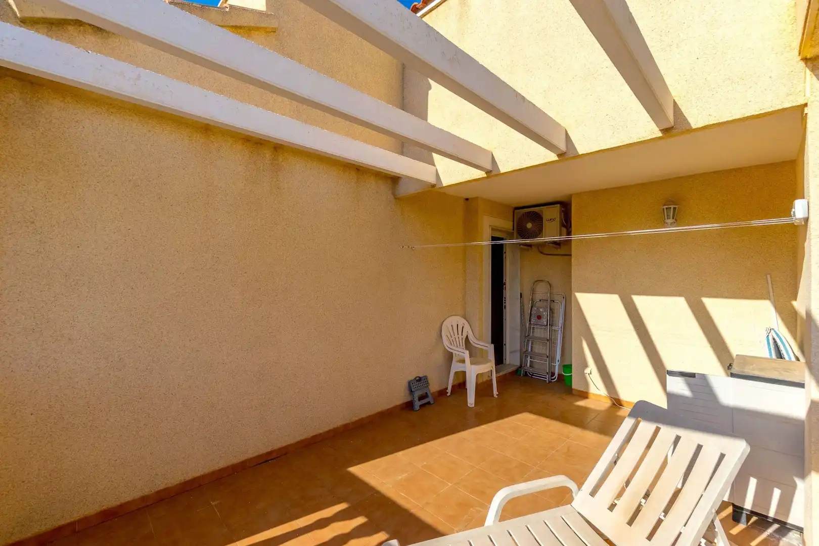 Terrassa de Dúplex en venda en Orihuela amb Aire condicionat, Jardí privat i Piscina