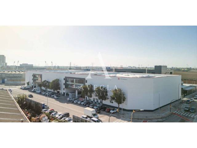 Nave industrial en Alquiler en del mig, 70 en Centre