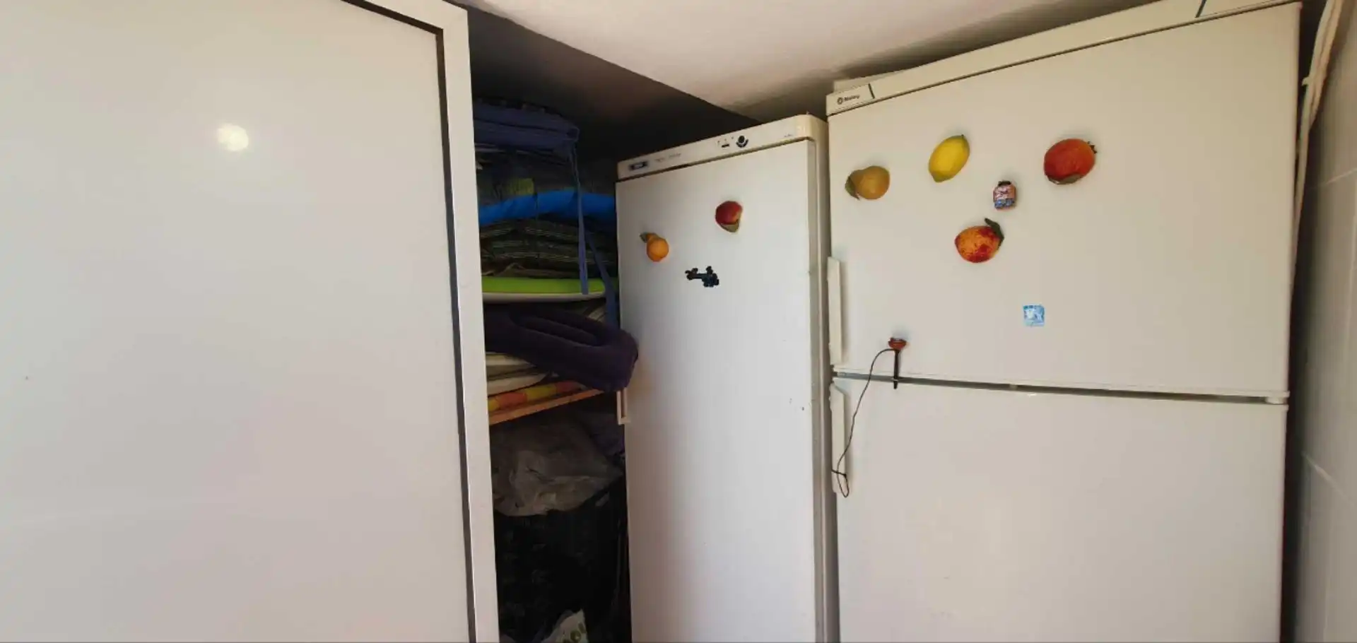 Cuina de Finca rústica en venda en Málaga amb Aire condicionat, Calefacció i Jardí privat