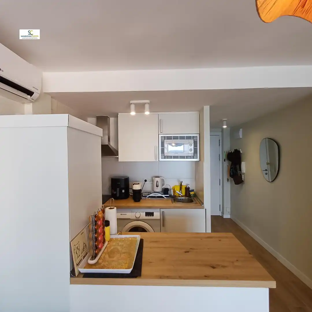 Cocina de Apartamento en venta en Alicante / Alacant con Aire acondicionado y Piscina comunitaria