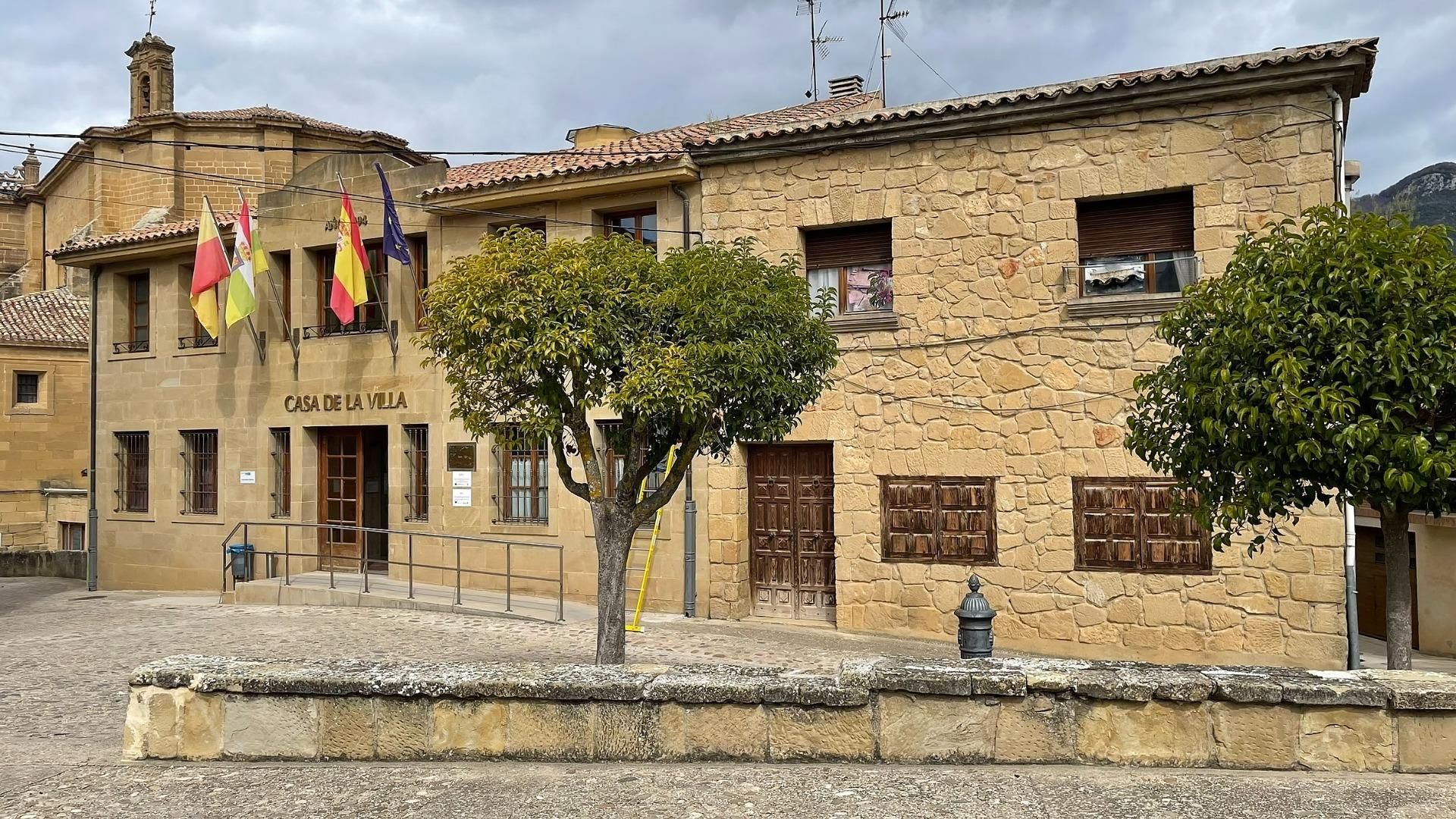 Vista exterior de Casa o xalet en venda en Ábalos amb Parquet