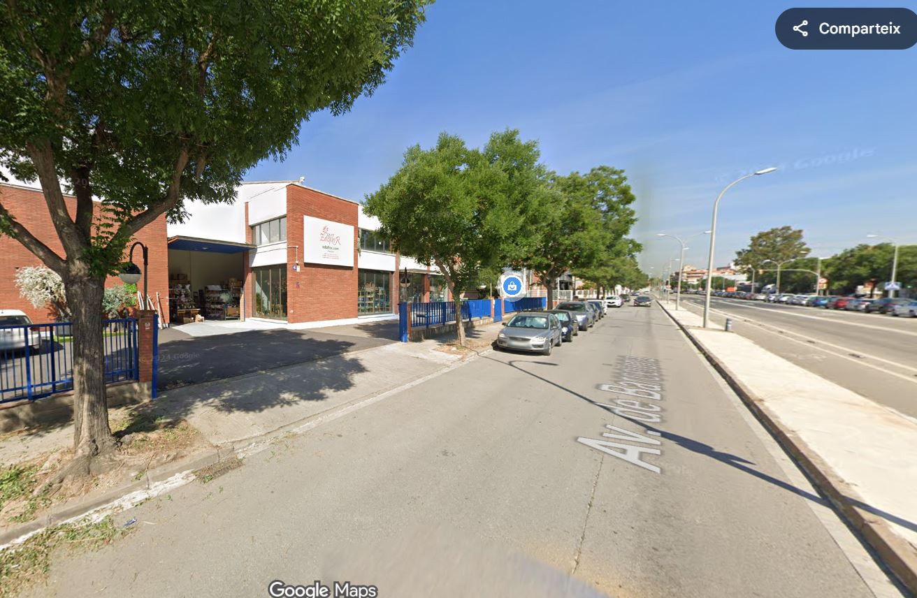 Vista exterior de Nau industrial de lloguer en Molins de Rei