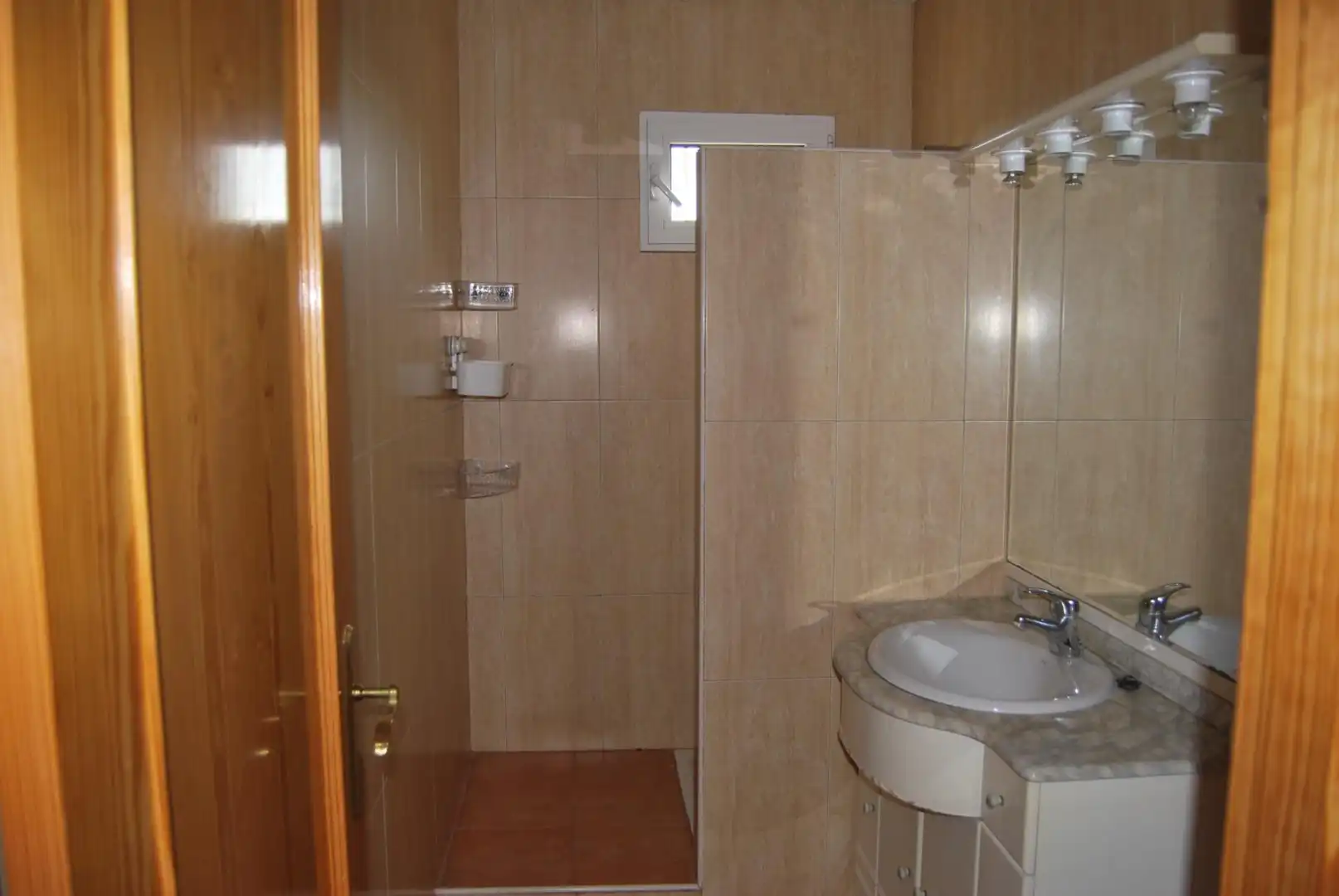 Baño de Finca rústica en venta en Murcia con Aire acondicionado, Jardín privado y Terraza