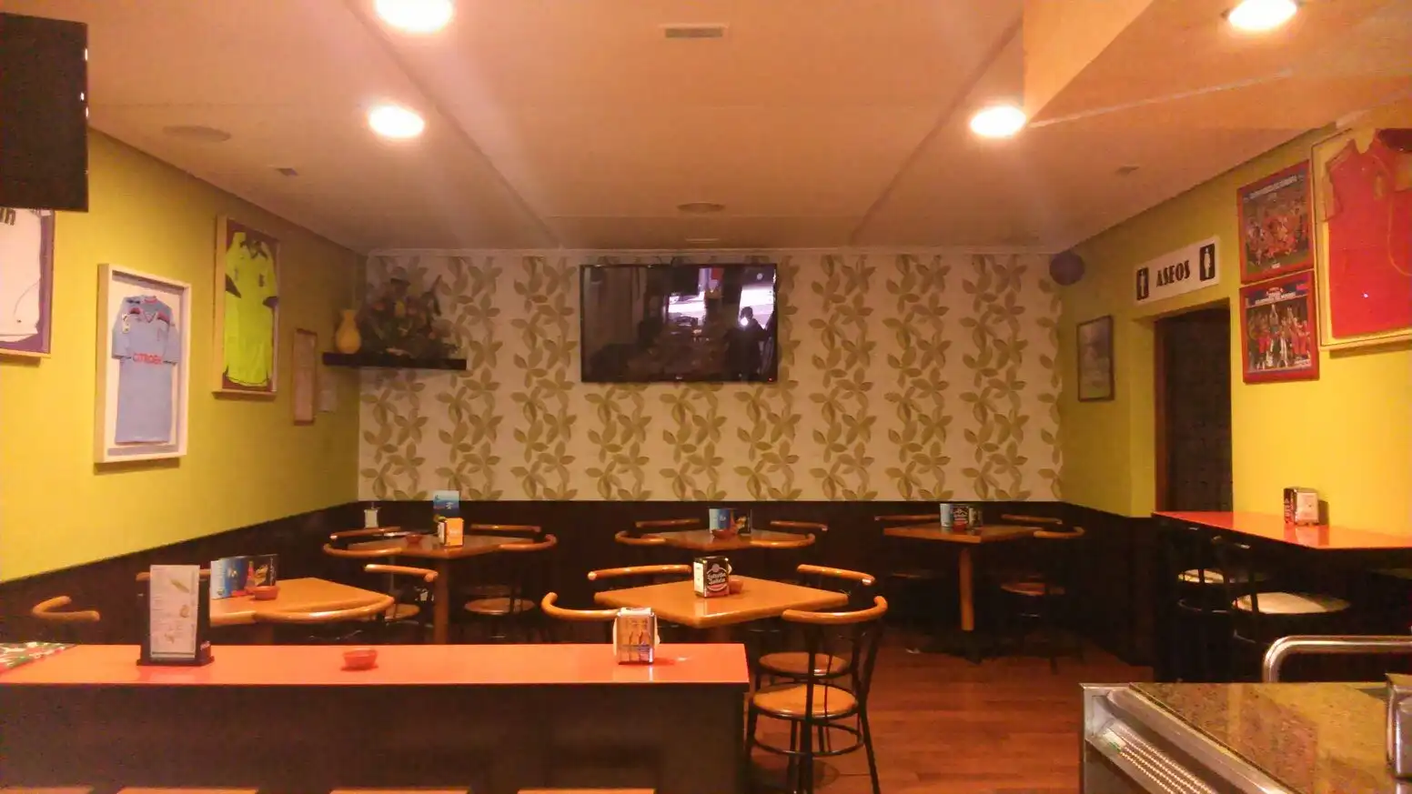 Local comercial en venta en Avenida do Fragoso 83, imagen 3