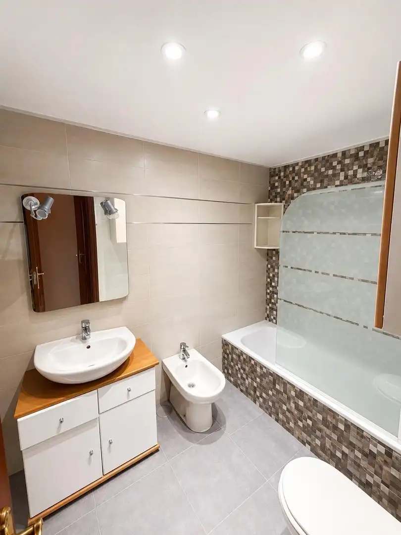 Badezimmer von Dachboden zum Verkauf in Málaga mit Klimaanlage, Terrasse und Abstellraum