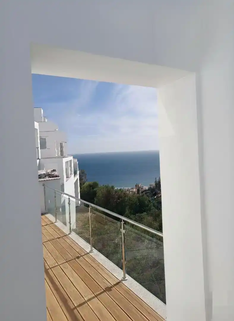 Terrassa de Apartament de lloguer en Almuñécar amb Aire condicionat, Parquet i Moblat
