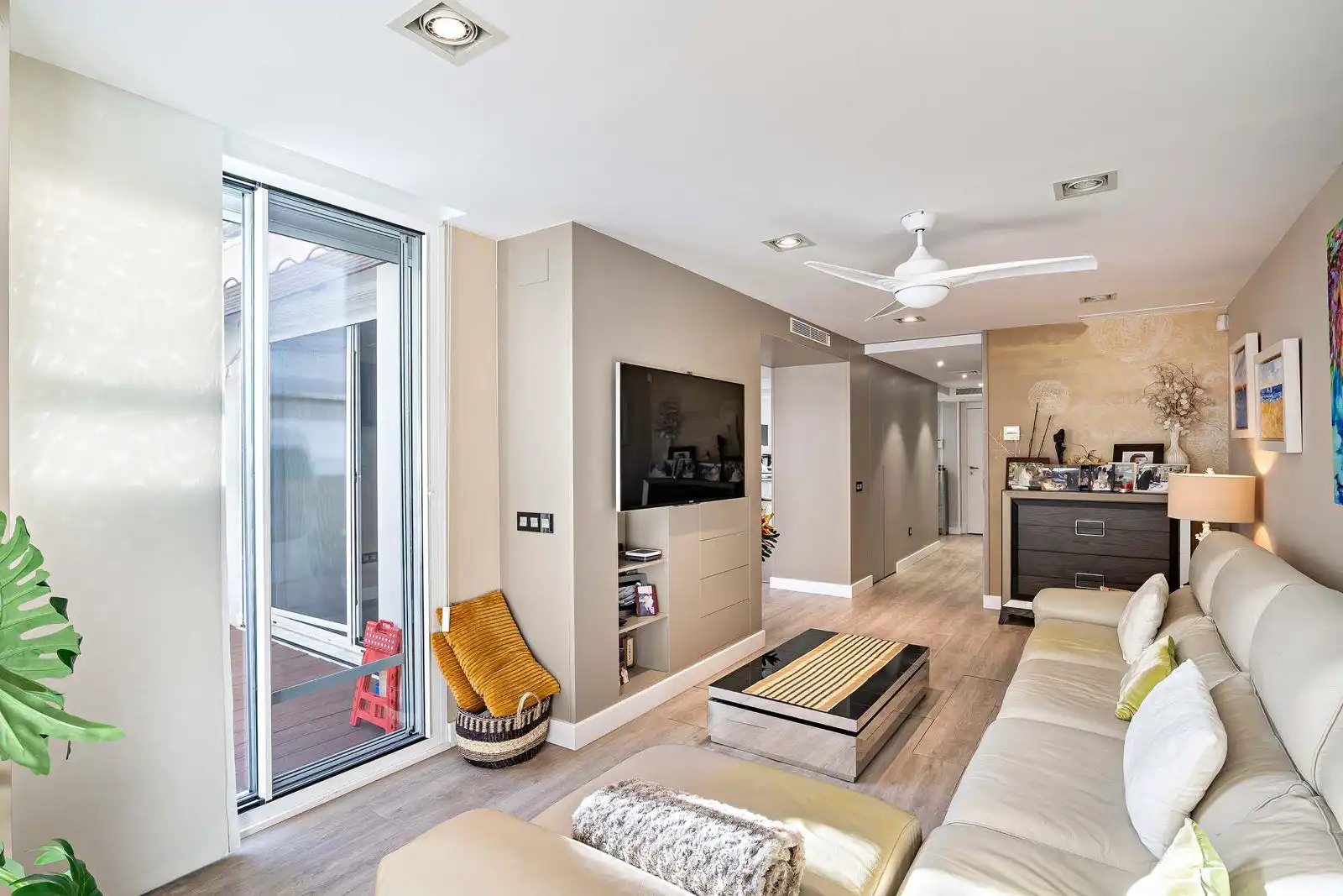 Living room of Houses for rent in Roquetas de Mar  with Air Conditioner, Heating and Terrace