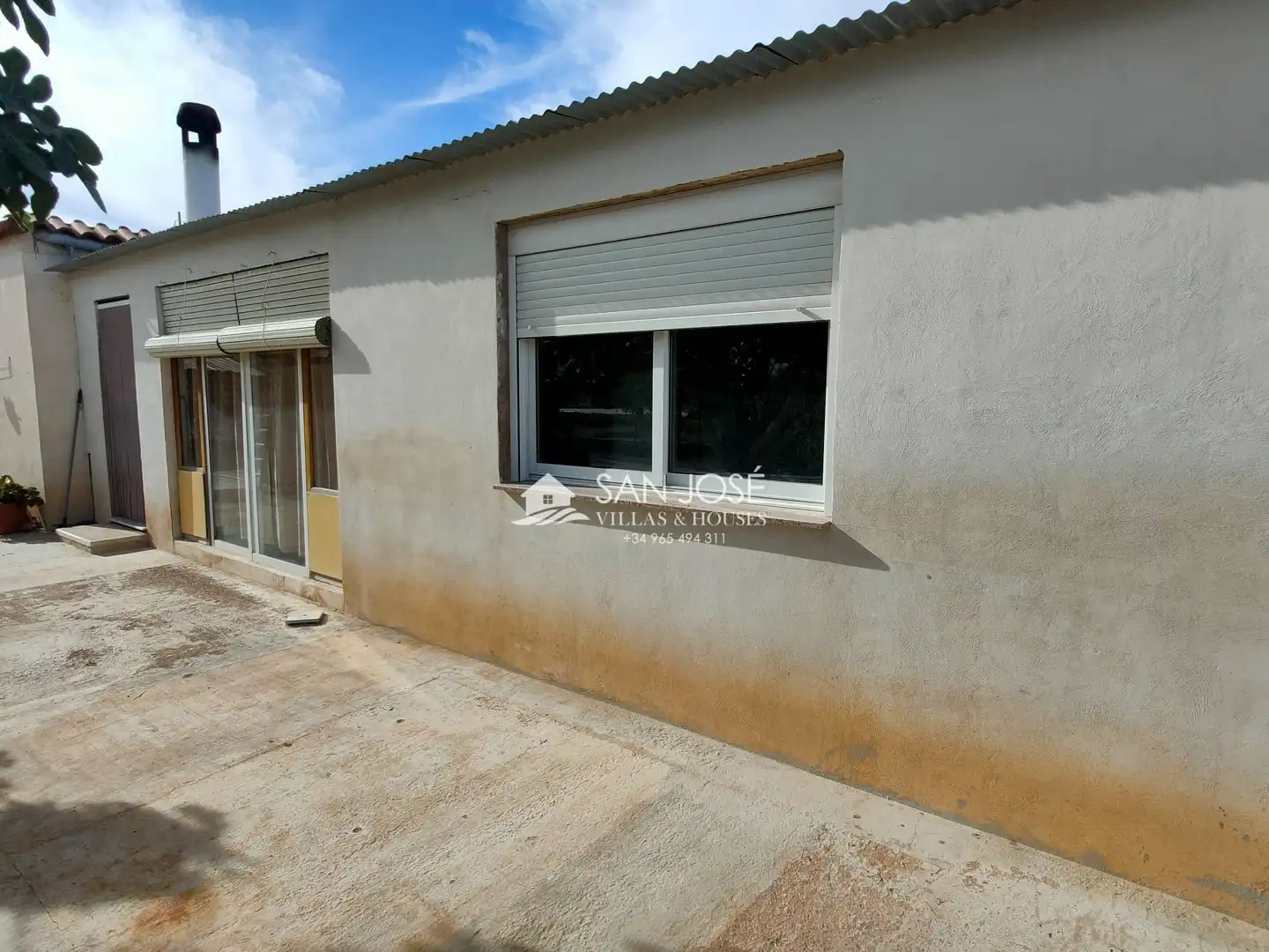 Vista exterior de Casa o xalet en venda en La Romana amb Aire condicionat, Calefacció i Jardí privat