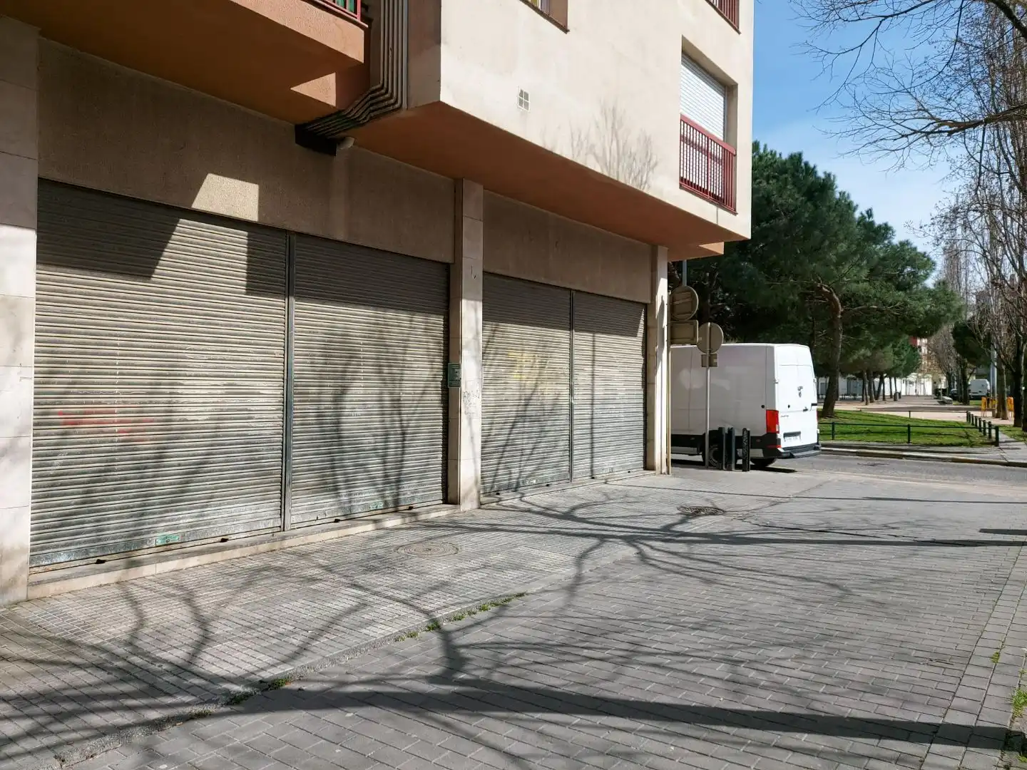 Gewerbefläche zum Verkauf in Roca Delpech 87, imagen 2