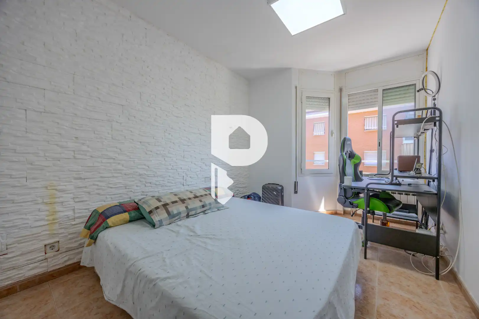 Habitación de Casa adosada en venta en Sant Vicenç Dels Horts con Aire acondicionado, Calefacción y Terraza