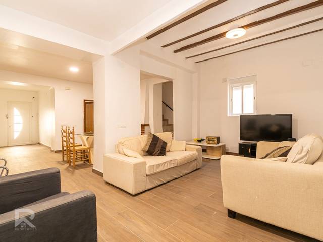 Casa-chalet en Venta en Calle Major en Llocnou de Sant Jeroni