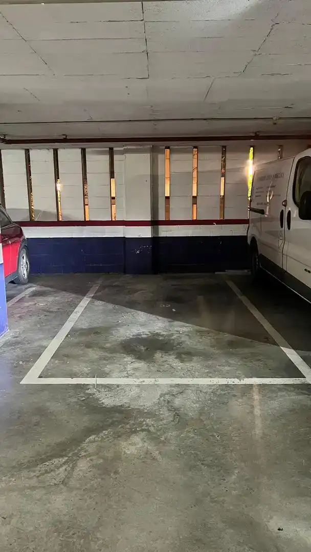 Aparcament de Garatge en venda en Ibaiondo