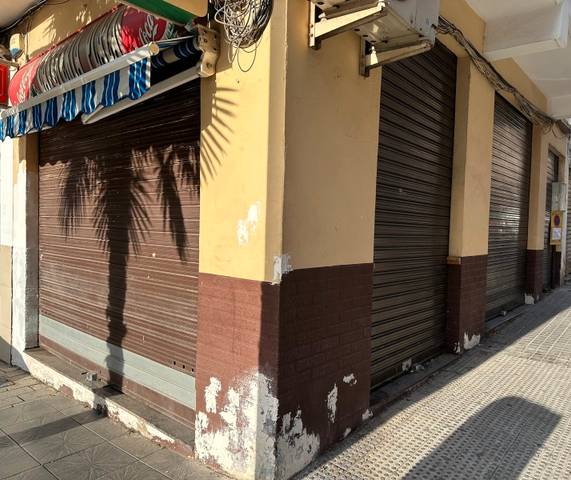 Local comercial en Alquiler en El Alborgí