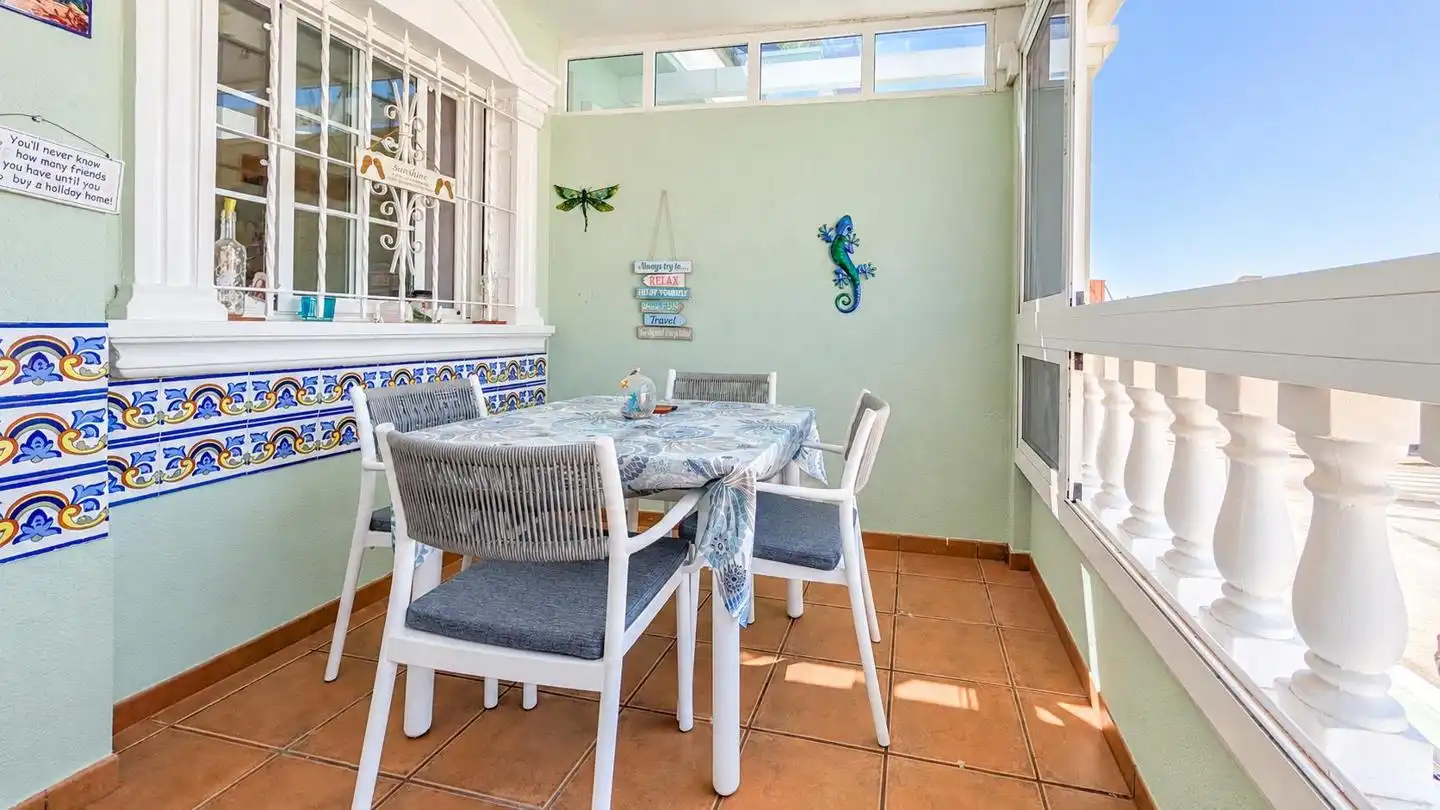 Casa bifamiliare con piscina in vendita a Avenida de Finlandia, imagen 6