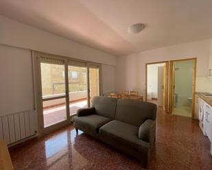 Sala d'estar de Apartament de lloguer en Graus amb Calefacció, Terrassa i Moblat