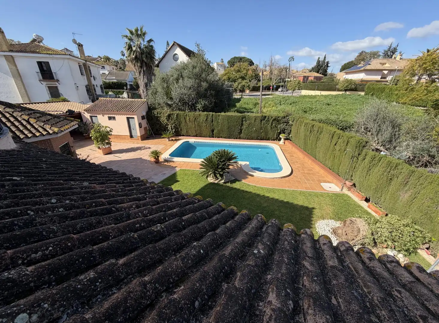 Piscina de Casa o xalet en venda en Dos Hermanas amb Aire condicionat, Calefacció i Jardí privat