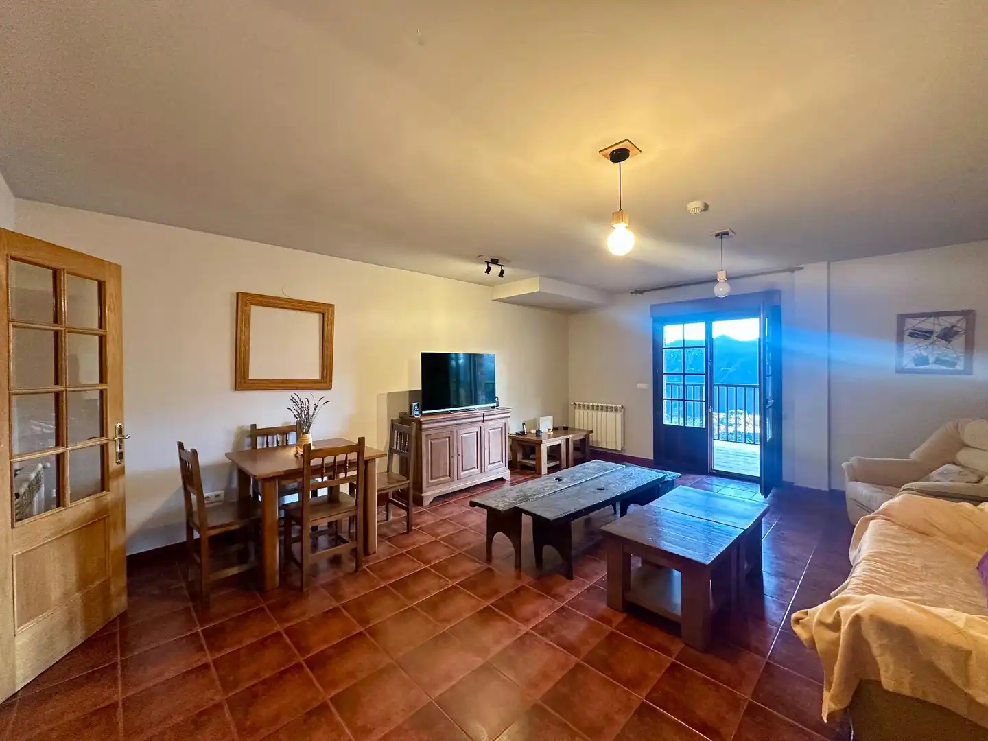 Sala de estar de Casa o chalet en venta en Oencia con Aire acondicionado, Calefacción y Terraza