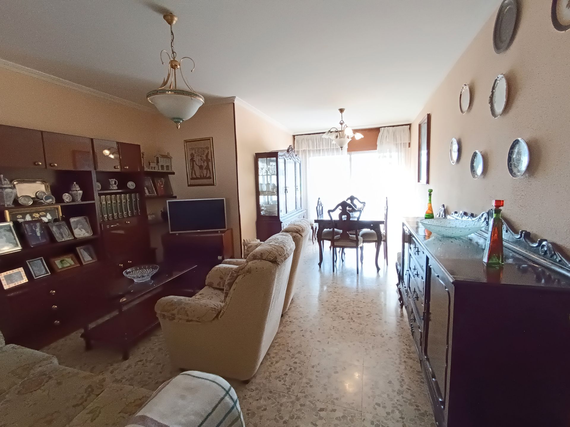 Sala de estar de Piso en venta en Pontevedra Capital  con Calefacción, Parquet y Horno