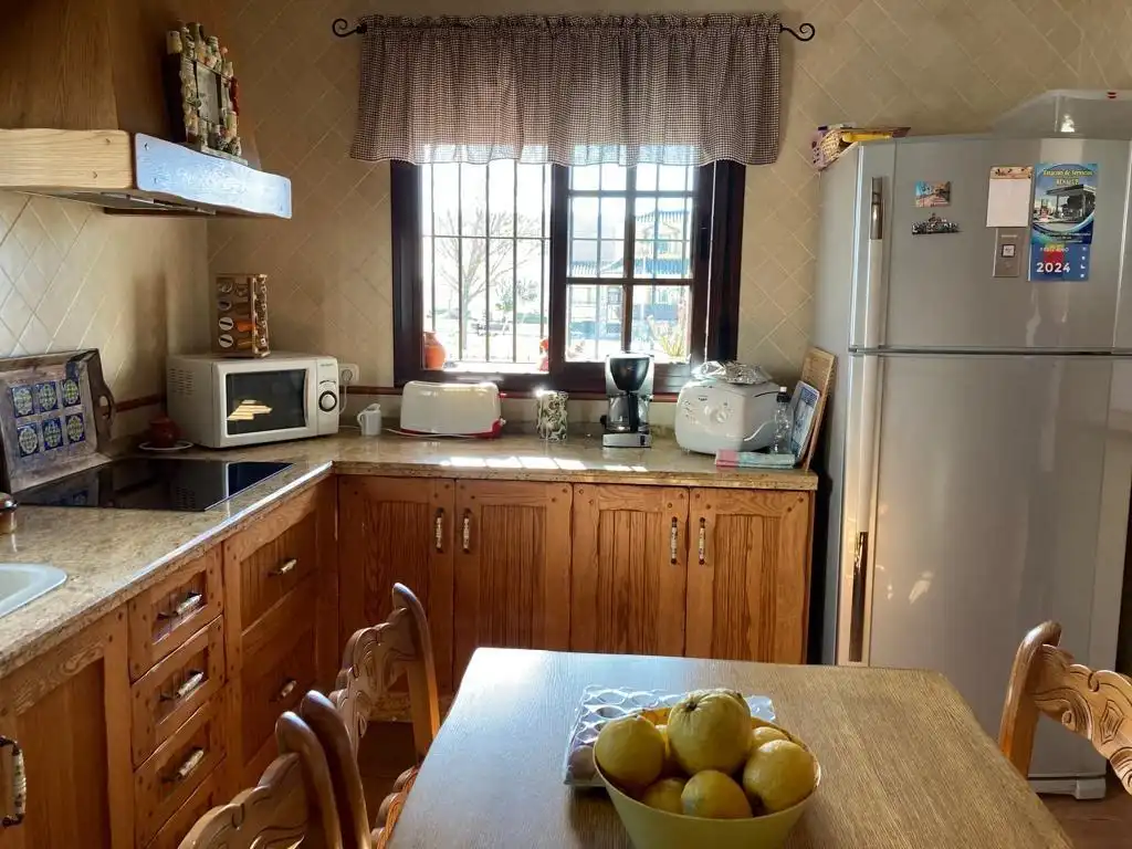 Chalet con jardín en venta en Medina Sidonia, imagen 3