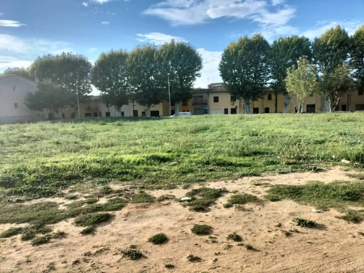 Terreny residencial en venda a Avenida President Companys, imagen 3