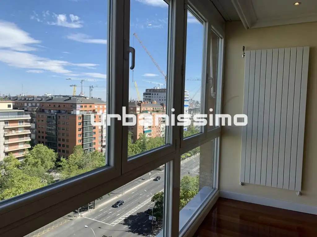 Außenansicht von Wohnung zur Miete in Madrid mit Klimaanlage und Heizung