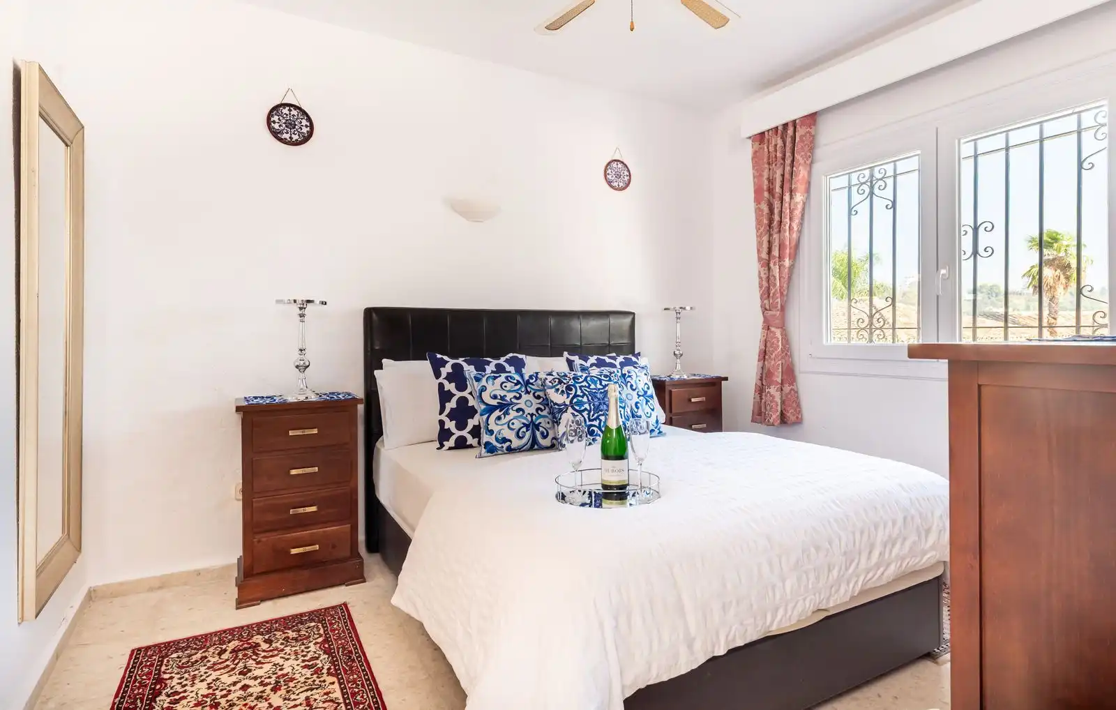 Habitación de Piso en venta en Estepona con Aire acondicionado, Terraza y Amueblado
