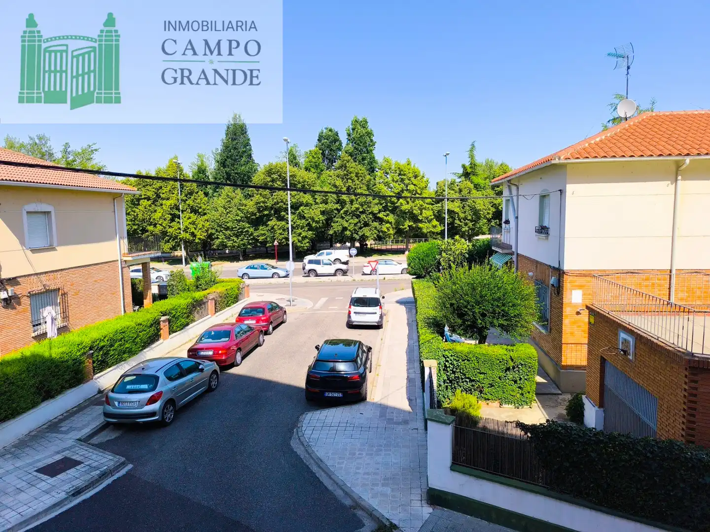 Außenansicht von Wohnung zur Miete in Palencia mit Heizung, Parkett und Terrasse