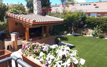 Terrassa de Casa adosada en venda en Algete amb Aire condicionat, Calefacció i Jardí privat