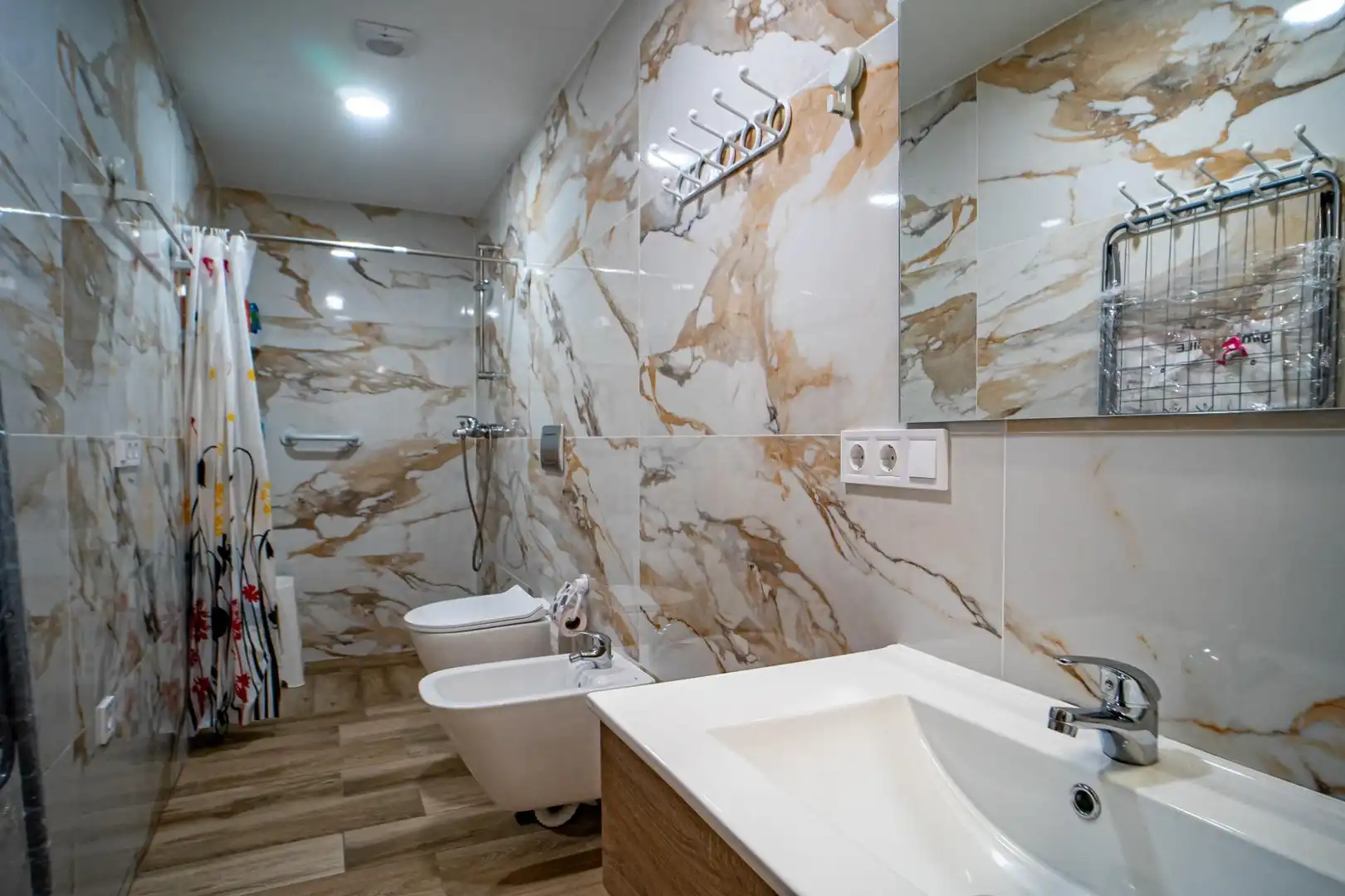 Bathroom of Houses for sale in L'Alfàs del Pi  with Air Conditioner, Heating and Private garden