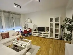 Flat for rent in Calle del Príncipe de Vergara, El Viso