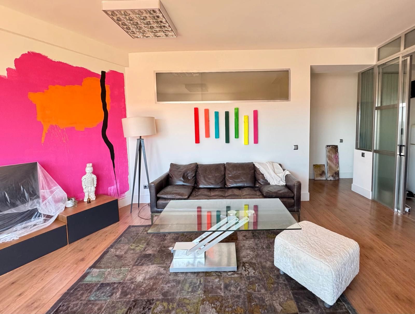 Sala d'estar de Àtic de lloguer en  Madrid Capital amb Aire condicionat, Calefacció i Parquet