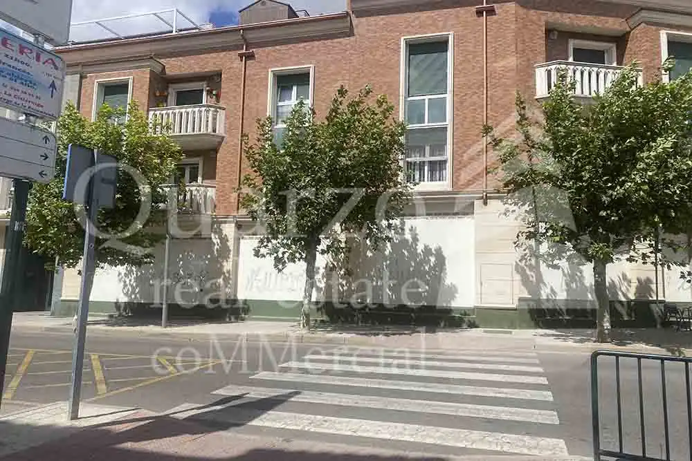 Business premises for sale in Cistérniga, imagen 12