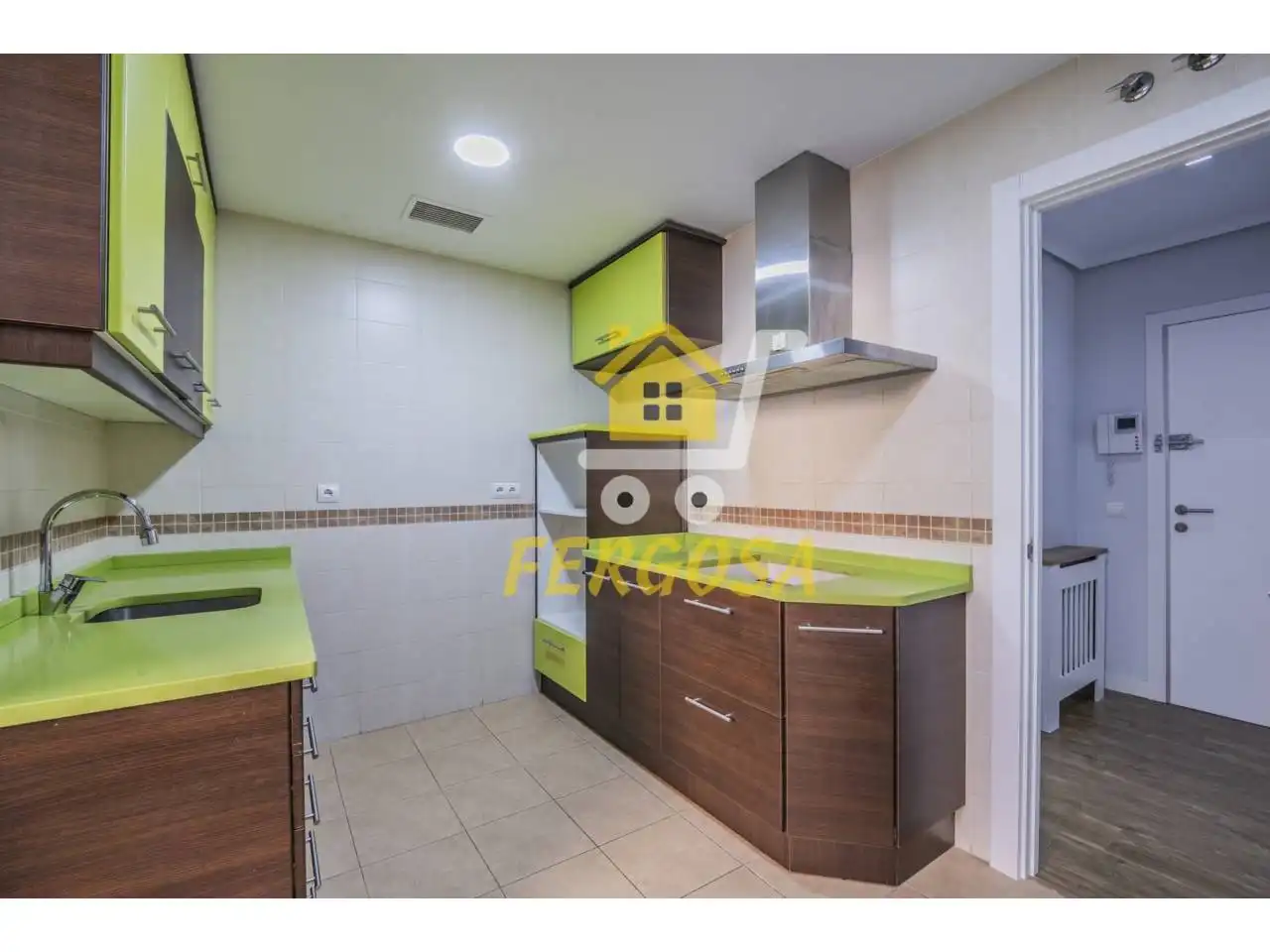 Cocina de Piso en venta en Navalcarnero con Aire acondicionado, Calefacción y Piscina comunitaria