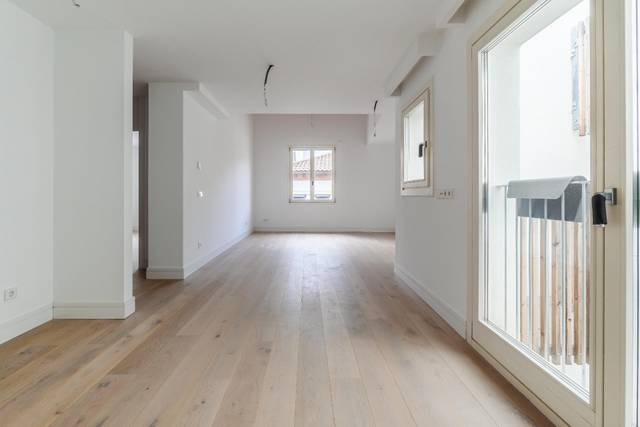 Dúplex en Venta en Calle de San Gil en Casco Antiguo