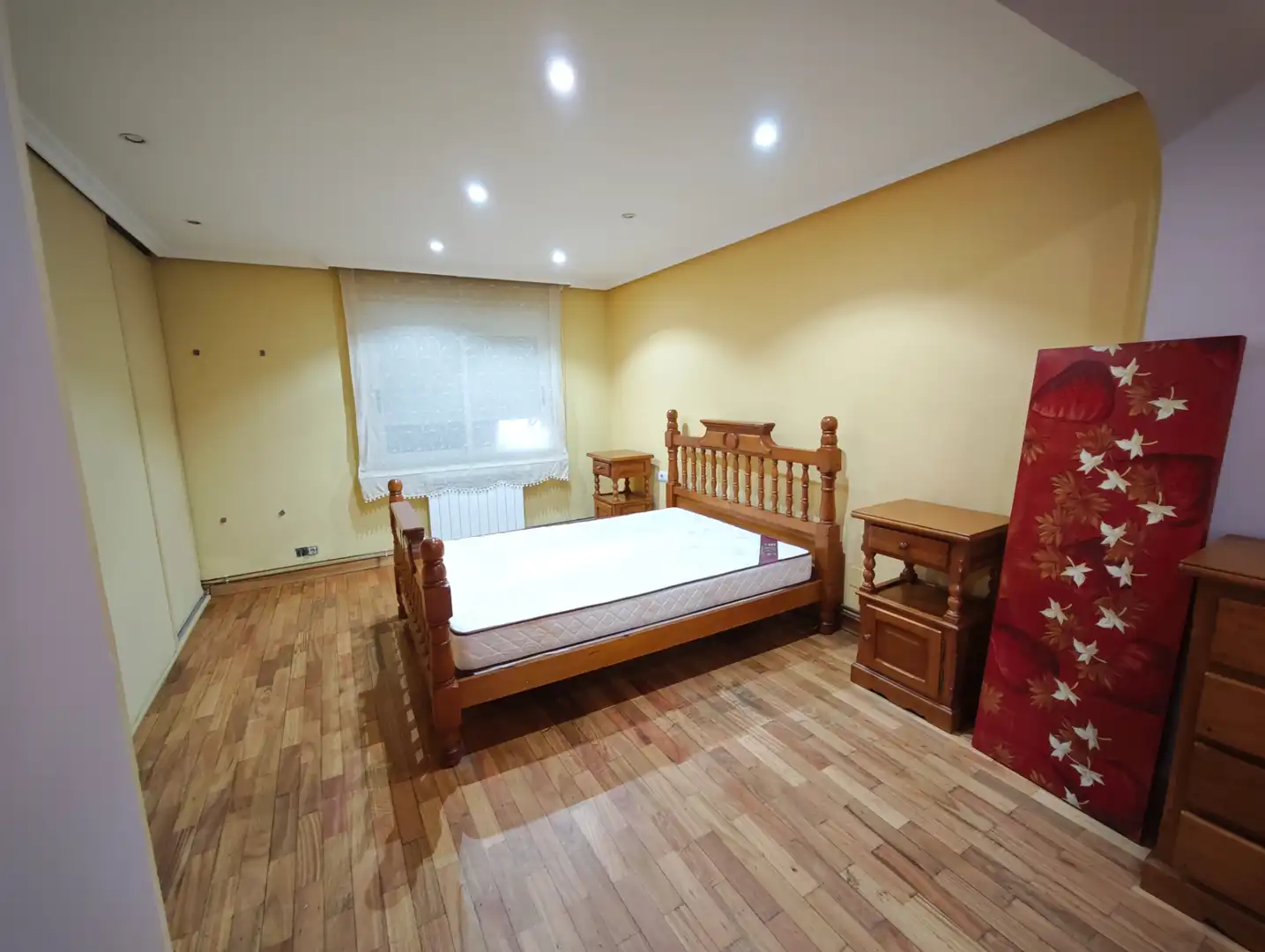 Habitación de Piso en venta en Ordes con Calefacción, Parquet y Trastero