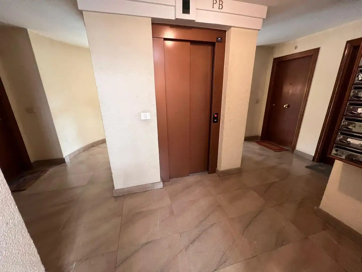 Piso en venta en Castro-Urdiales con Calefacción, Terraza y Piscina comunitaria