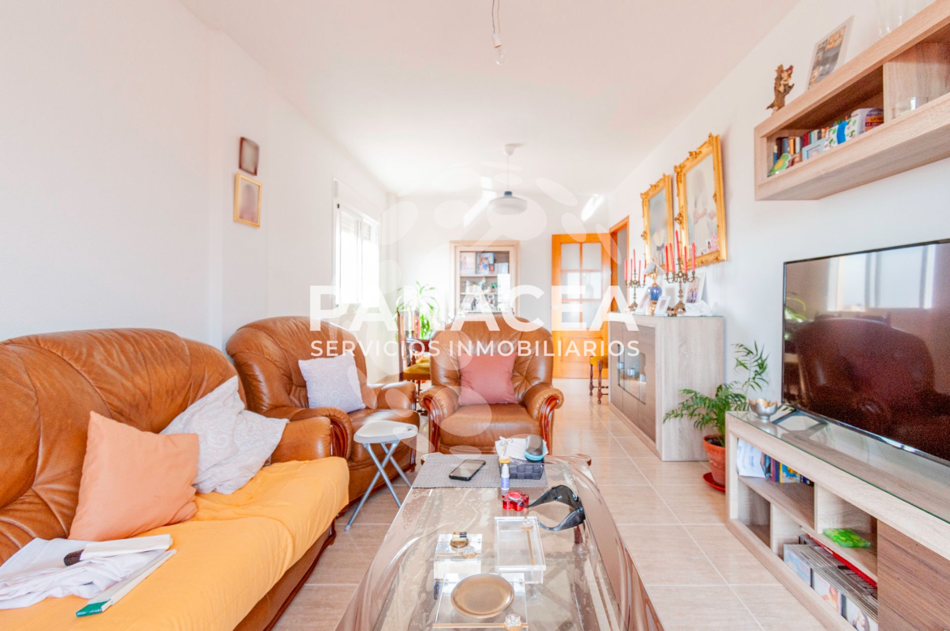 Sala d'estar de Pis en venda en Roquetas de Mar amb Moblat, Forn i Rentadora