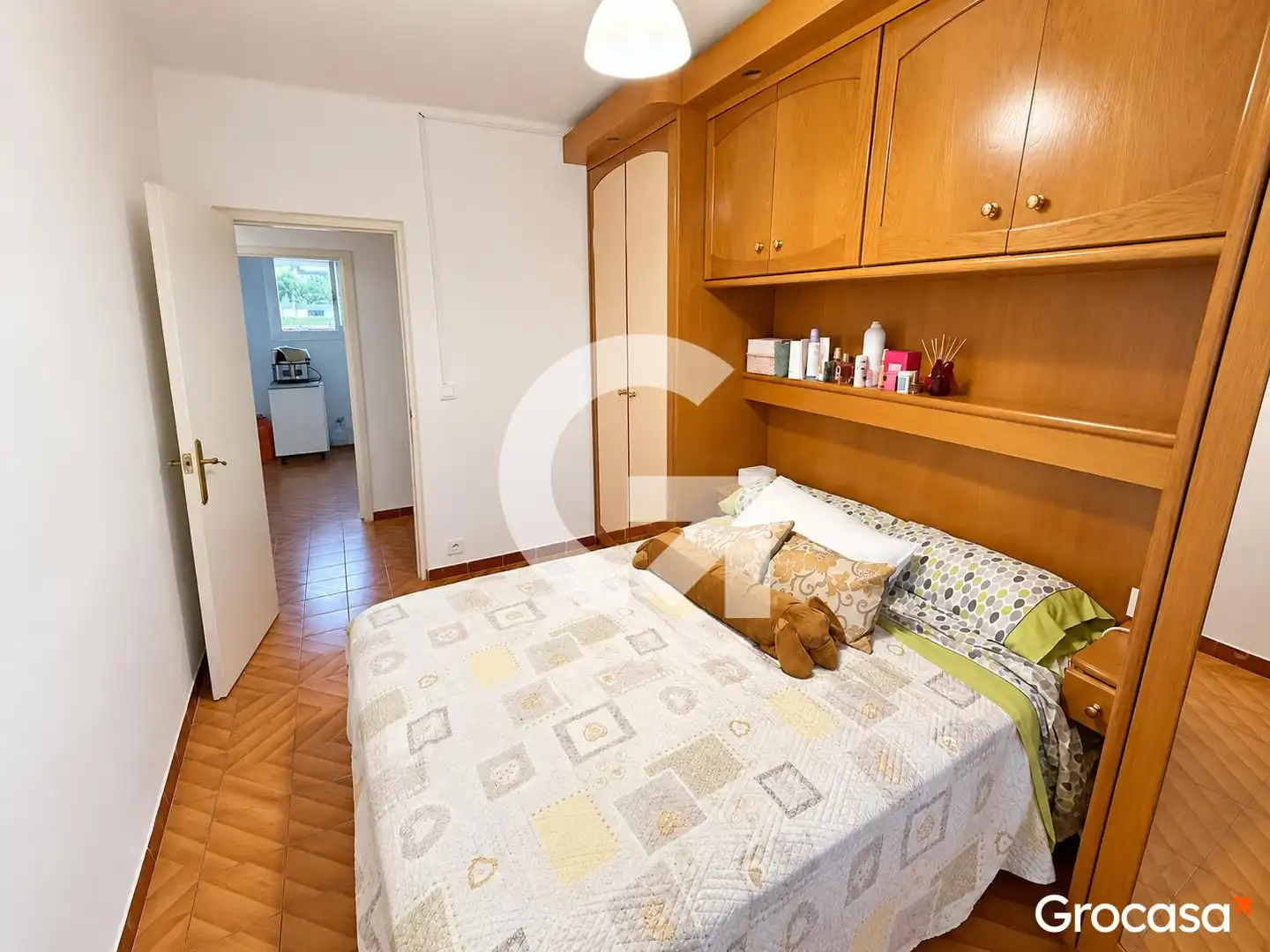 Piso con terraza en venta en CL OLOT, imagen 10