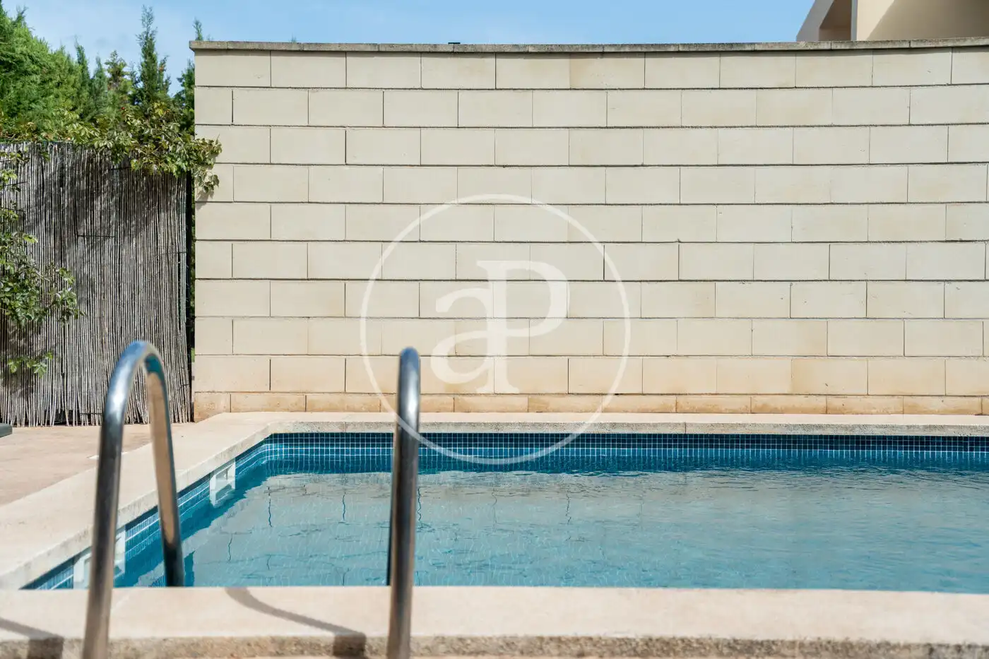 Schwimmbecken von Einfamilien-Reihenhaus zur Miete in Llucmajor mit Klimaanlage, Heizung und Privatgarten