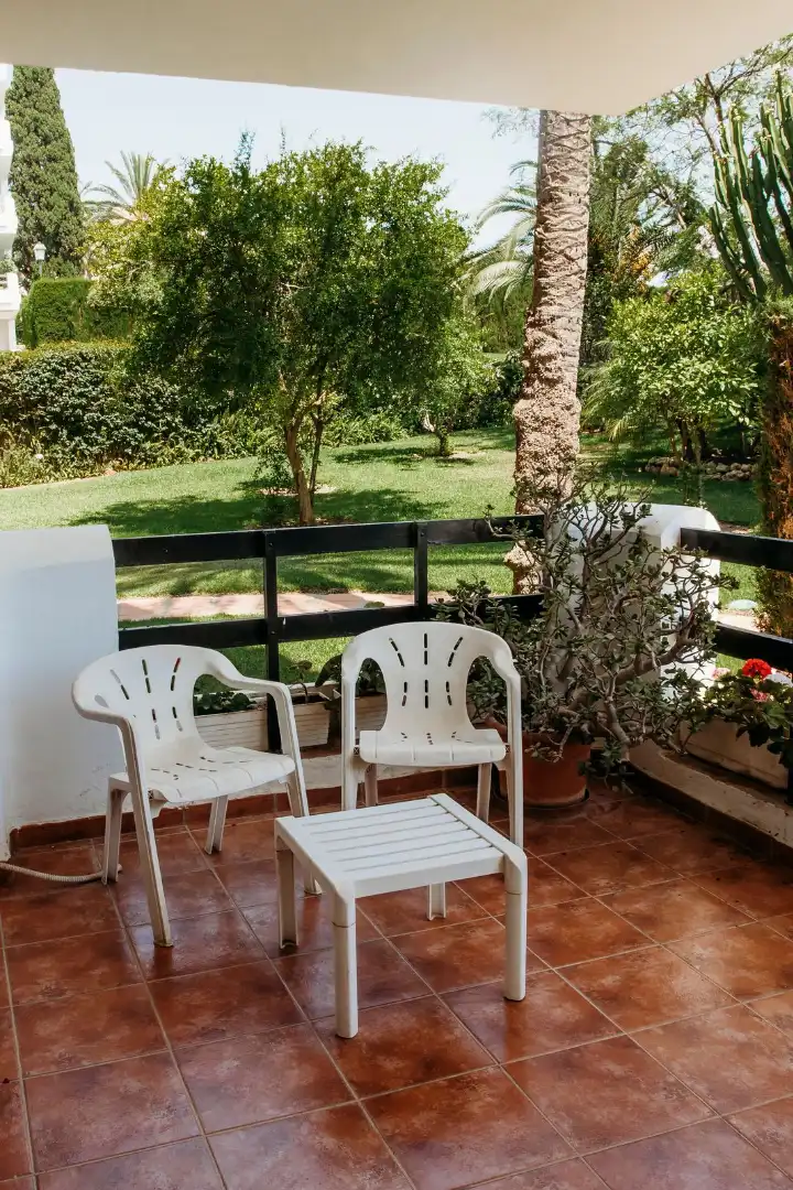 Jardín de Piso en venta en Marbella con Aire acondicionado, Terraza y Amueblado