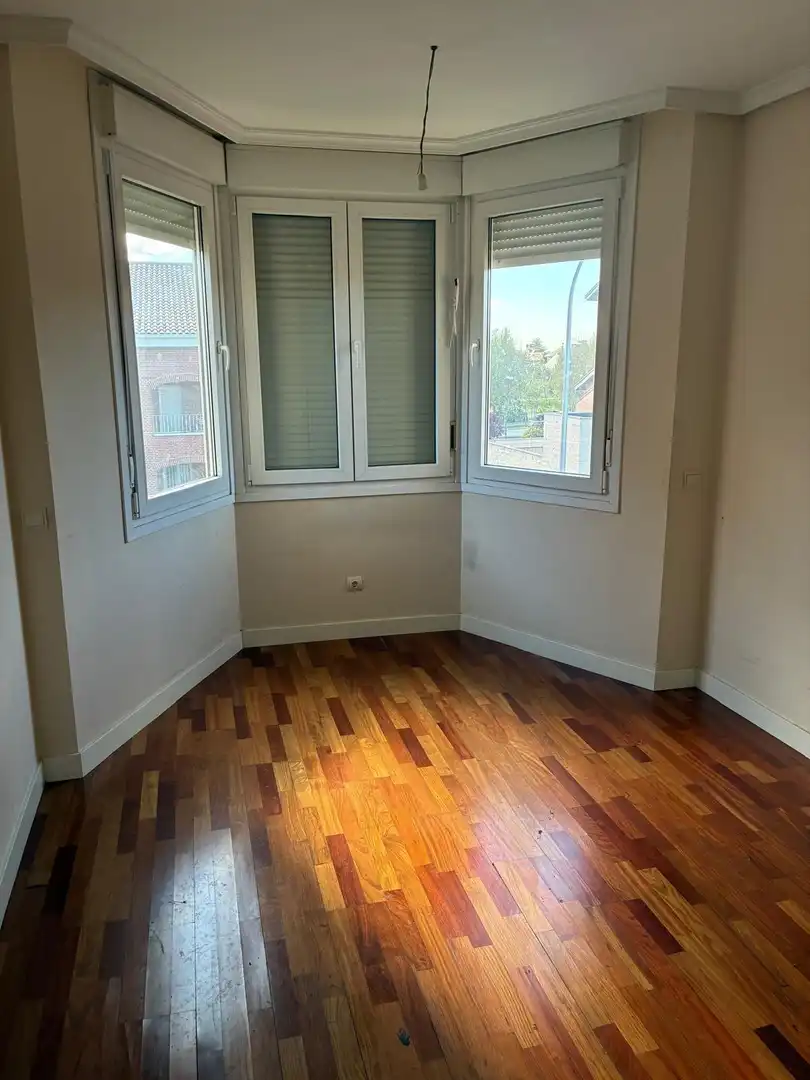 Habitación de Casa o chalet en venta en Madrid con Jardín privado, Terraza y Piscina