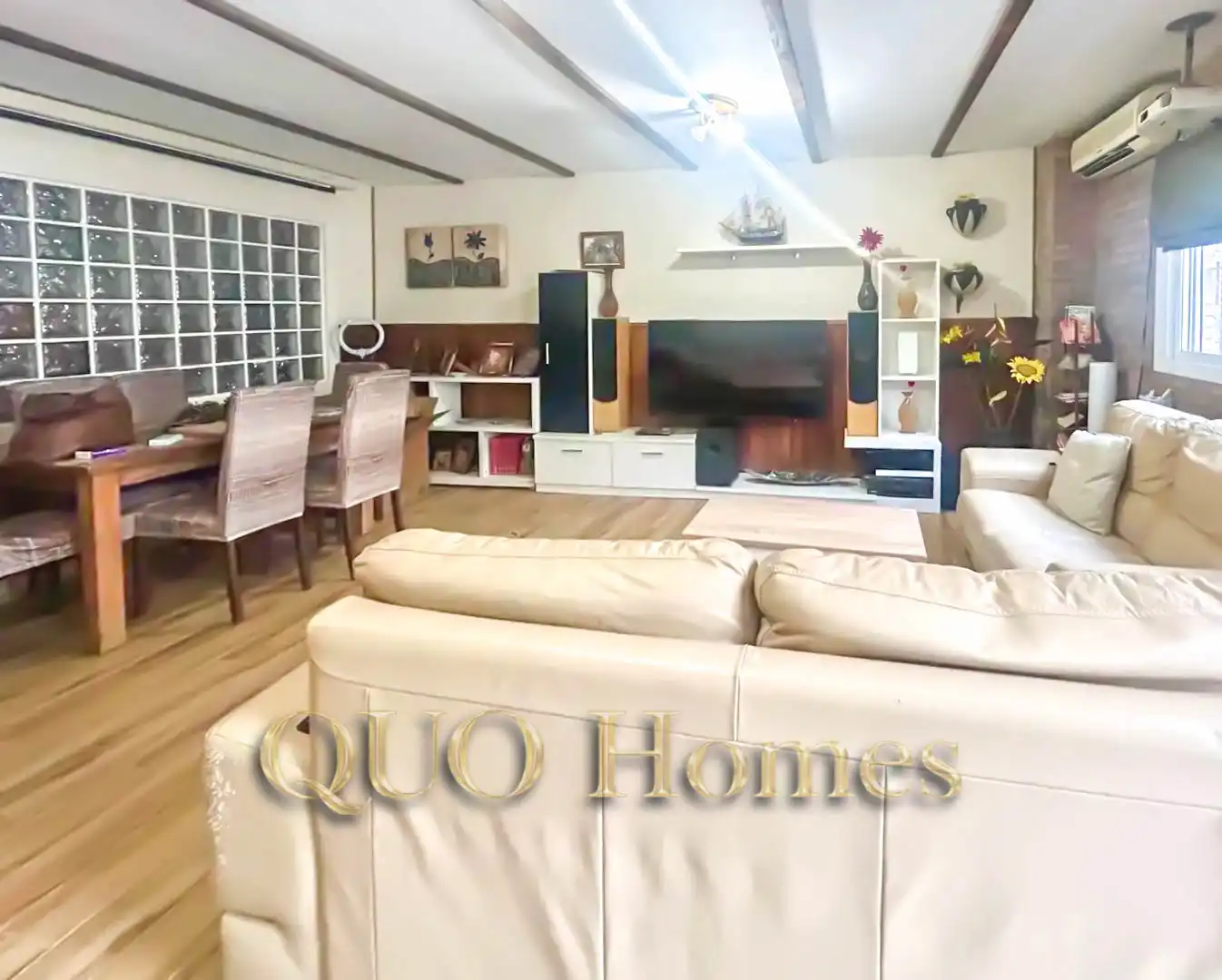 Living room of Houses for sale in Jerez de la Frontera  with Air Conditioner and Balcony
