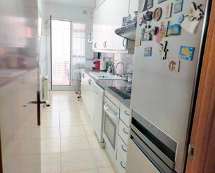 Kitchen of Flat for sale in Sabadell  with Air Conditioner, Heating and Oven