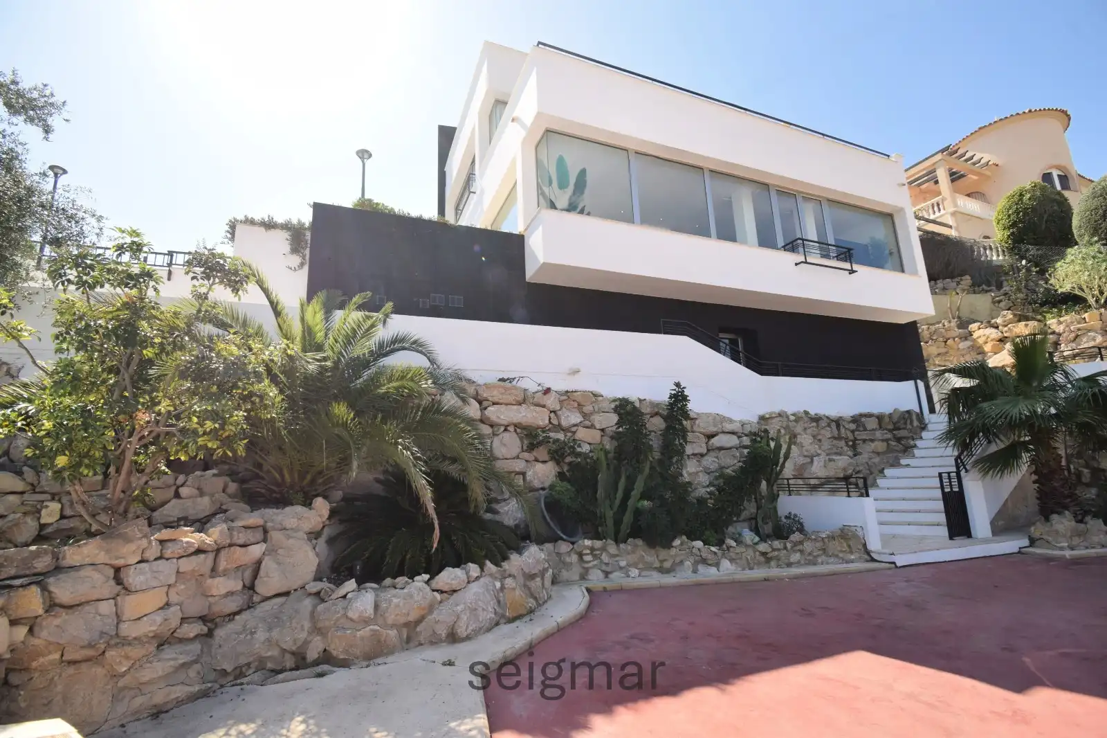 Houses for sale in Pueblo Acantilado - Lanuza