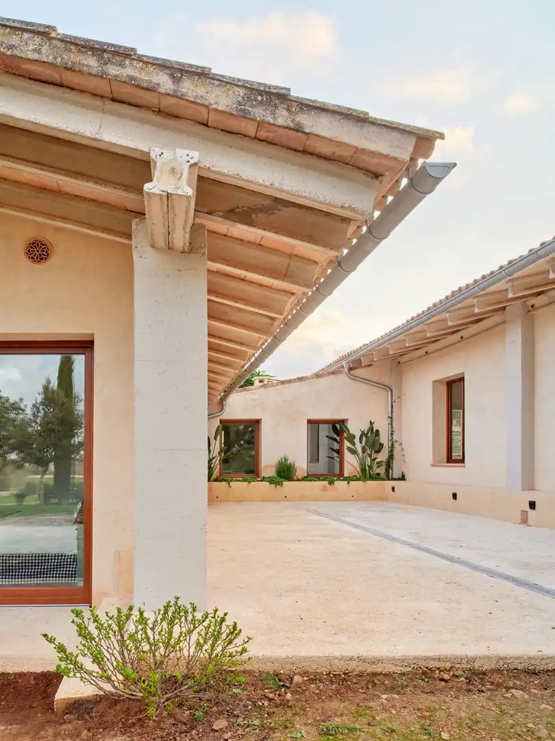 Vista exterior de Casa o xalet de lloguer en Algaida amb Aire condicionat, Calefacció i Jardí privat
